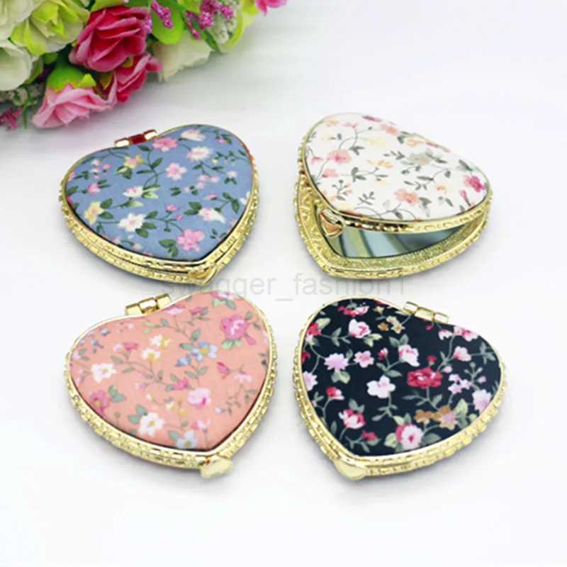 Vintage Foldable Makeup Mirror Mini Heart Round Makeup Vanity Mirror Portable Hand Mirrors Compact Mirror Pocket Cosmetic MirrorXJ240813