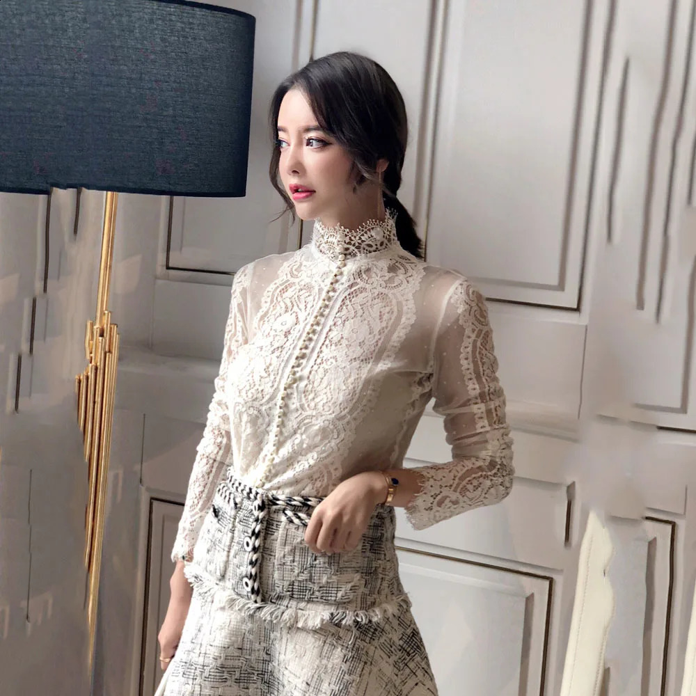 Blusas Mujer De Moda Slim Women Shirt Elegant Pearl Blouse Lady Long Sleeve Turtleneck Lace Shirts Autumn Korean Sexy Hollow Top 240813