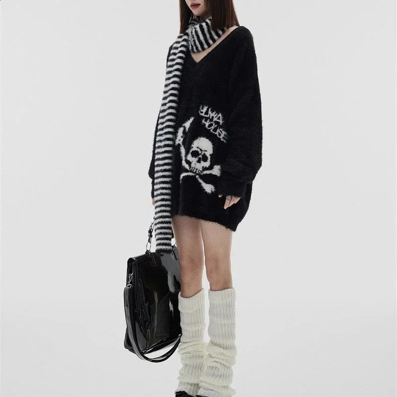 Y2k Aesthetic Pullover Mohair Thick Sweater Punk Vintage Sueter Skull Print Grunge Pull Cosplay Striped Scarf Autumn Winter 240812