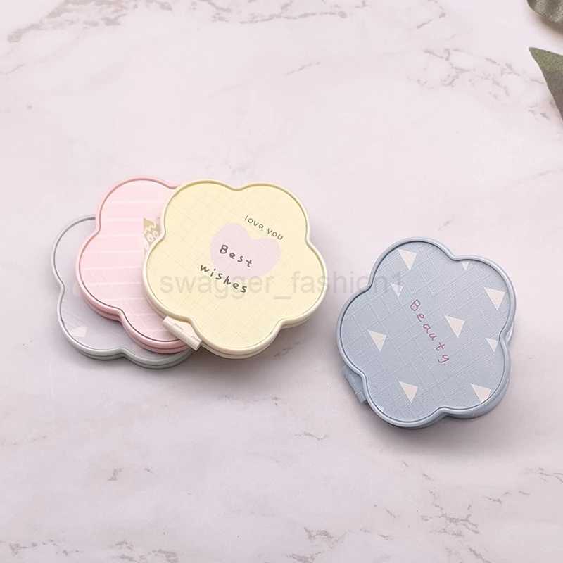 Foldable Makeup Mirror Mini Flowers Makeup Vanity Mirror Portable Hand Mirrors Double-Side Compact Mirror Pocket Cosmetic MirrorXJ240813