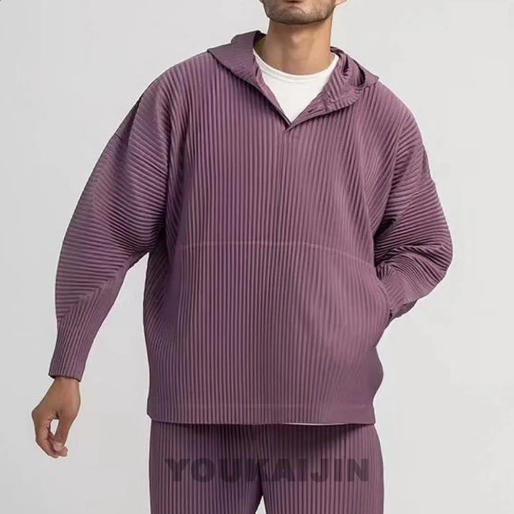 Mens pleated hoodie spring autumn jacket solid color breathable loose drawstring casual clothing 240812