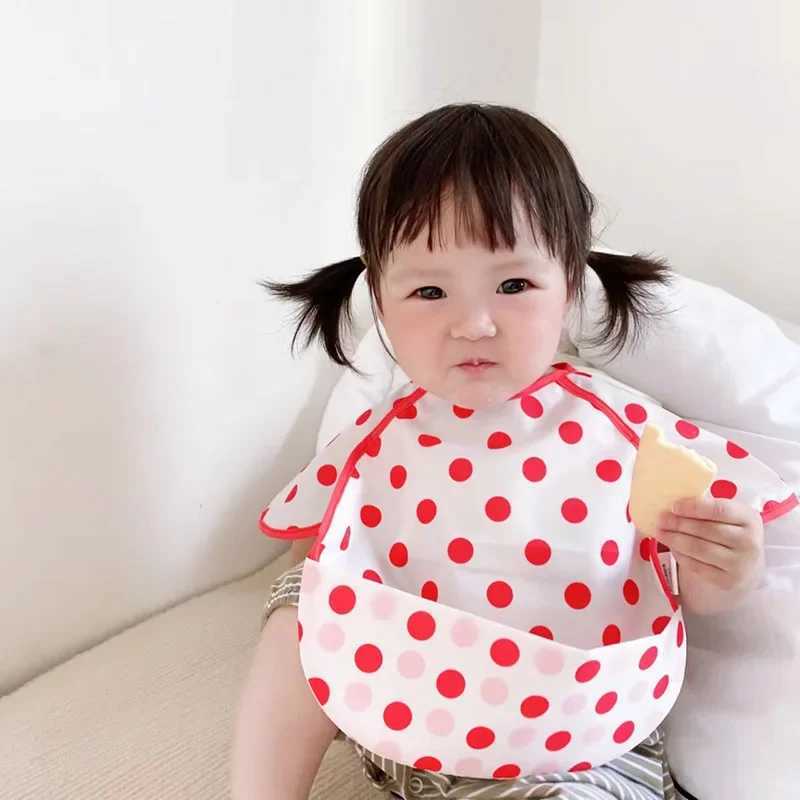 Bibs Burp Cloths Waterproof Baby bibs Newborn Apron Kids Burp Cloths Lunch Feeding Bib Cute strawberry bear Cartoon Pattern Toddler AccessoriesL4812