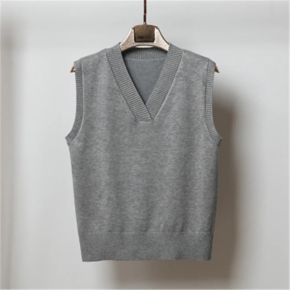Pull Femme knitted tops brown preppy cute crop korean style knitwear v neck oversized beige sweaters for women fashion vest 240812