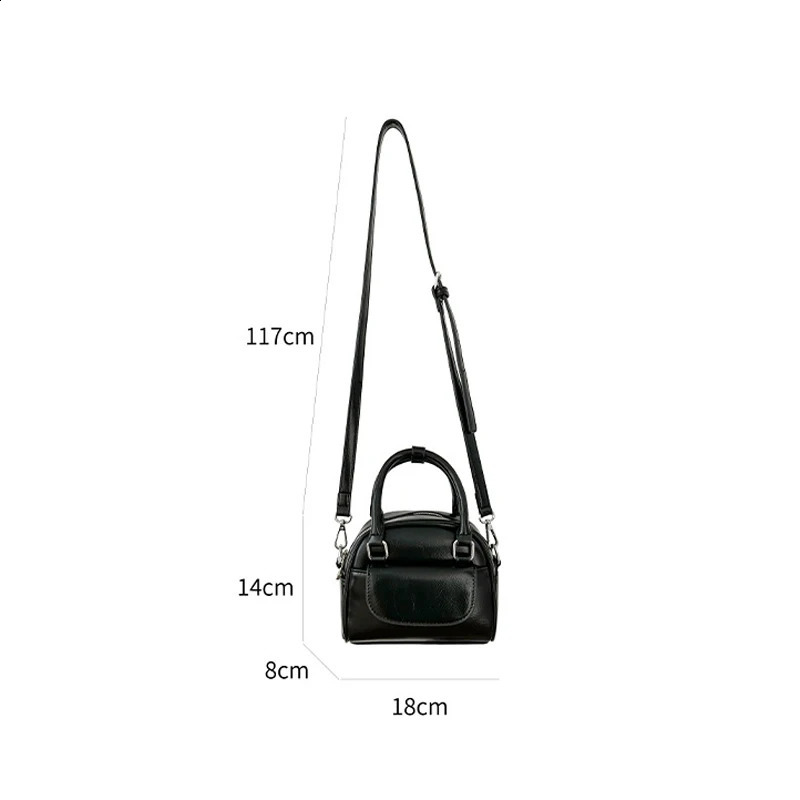 Womens bag Fashion Boston Bag Mini portable small square Advanced sense personality crossbody 240817