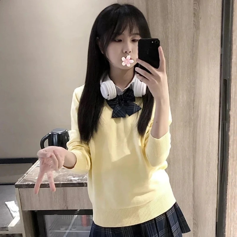 Pullovers Women Autumn Simple Knitted V-neck Tender Preppy Fashion Girlish Cozy Sweater Japanese Style All-match Sueter Mujer 240812