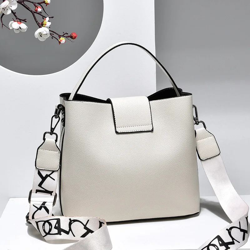 Fashion handbag highquality soft leather shoulder bucket bag womens cross body for highcapacity handbags Sac A Main 240813