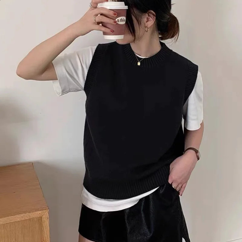 Sweater Vest Women Solid Preppy Style Loose Fit Layering Korean Fashion Knitted All-match Students Casual Spring Simple Mujer 240812