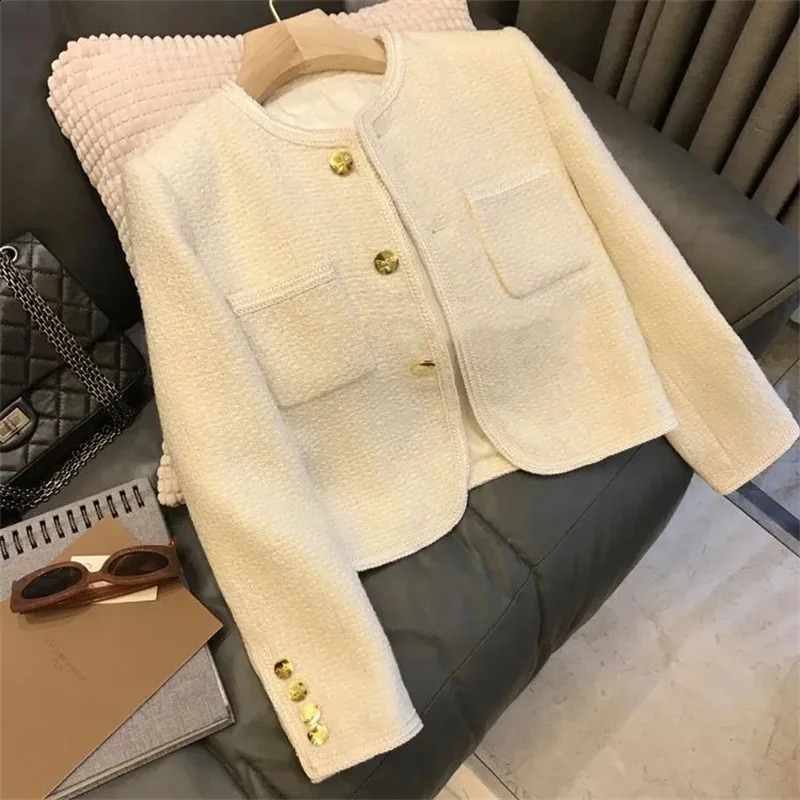 Tweed Woolen Coat Women Blazers O-Neck Single-Breasted Loose Short Jacket Outwear Female Small Fragrance Jacket Tops 240812