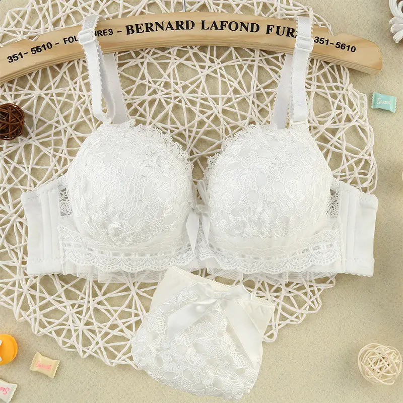 Japanese Bra Brief Sets Sexy Lingerie Wire Free Push Up Lace Bra Underwear Set Bra and Panties for Women Intimates A B Cup Set 240812