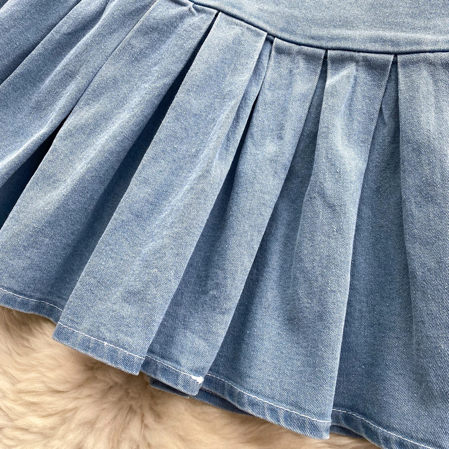 Female Chic Retro Suits Strap Button Elasticity Short TankPleated Mini Skirt Fashion sweet Denim Two Pieces Set 240812