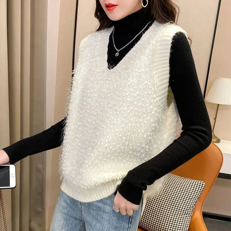 Womens Fashion Tassel Solid Color Knitted Vest Autumn Loose All-match V-Neck Sleeveless Pullovers Sweaters for Female 240813