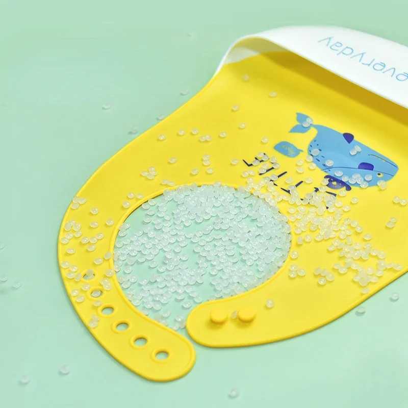 Bibs Burp Cloths Baby Bibs Silicone Lunch Apron Waterproof Soft Saliva Dripping Banana Bib Feeding Cute Cartoon Printed Kids Girl Boy AdjustableL4812