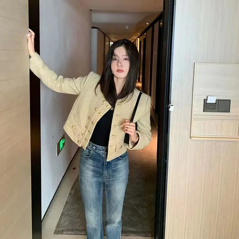 Vintage Womens Tweed Jackets Elegant Chic Double-Breasted with Pocket Jacket Ladies Korean Fashion O-Neck Outwear Short Coat 240812