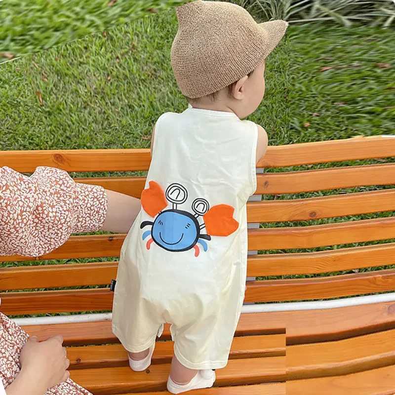 Cotton baby short sleeved triangular jumpsuit boys and girls cartoon pendant clothing jumpsuit 0-24M W240812
