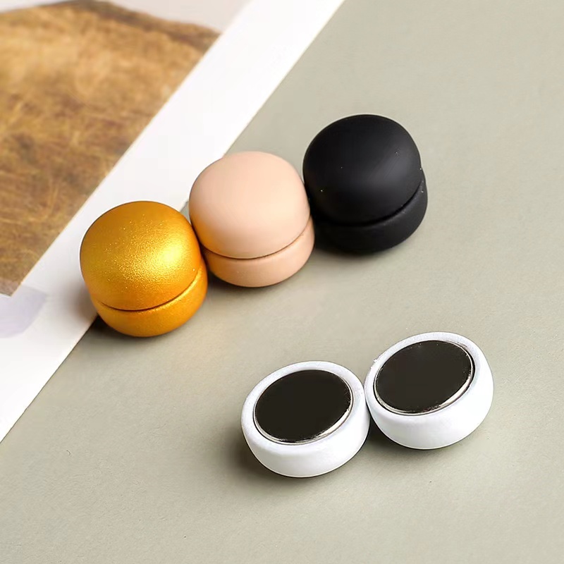 Spray painted electroplated circular magnetic buckle scarf buckle collar clip magnetic suction buckle brooch scarf shawl fixed anti light magnetic buc