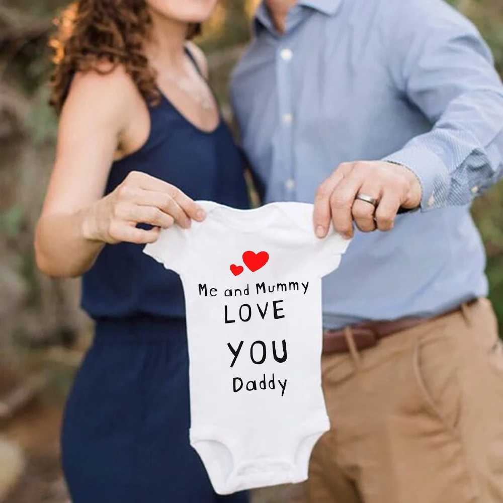 My mom and I love you dad baby boy girl jumpsuit newborn baby clothing short sleeved bodysuit Valentines Day gift W240812