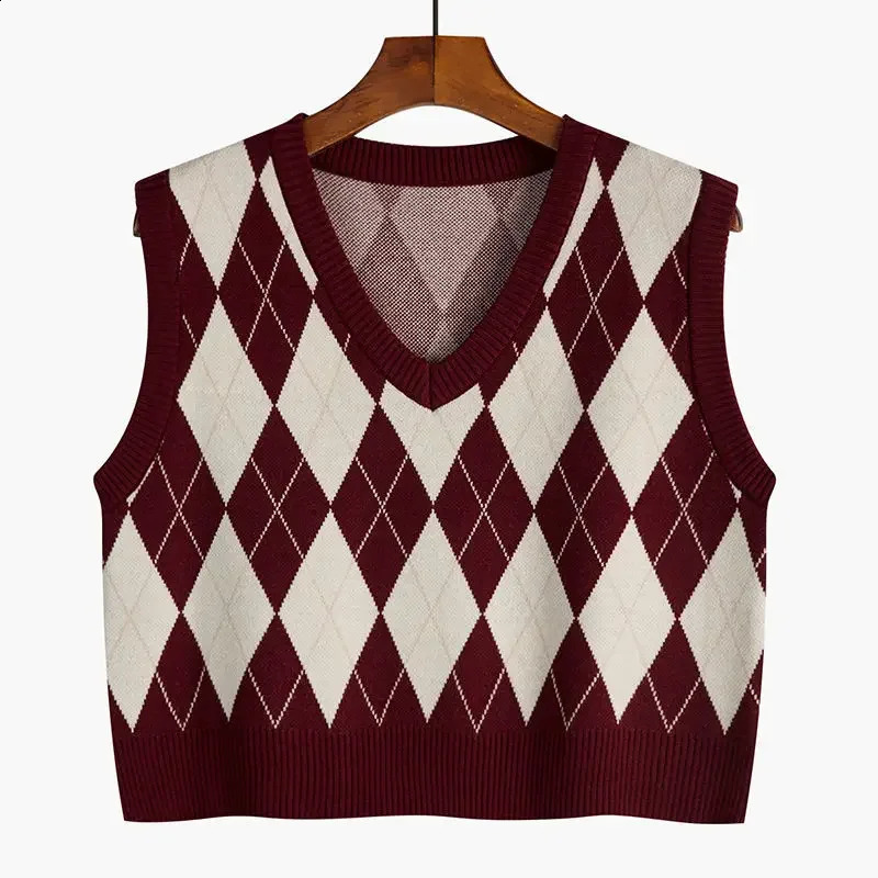 V Neck Pullovers Pull Femme Vintage Harajuku Argyle Sleeeveless Sweaters Women American Preppy Style Knitted Short Tops 240812