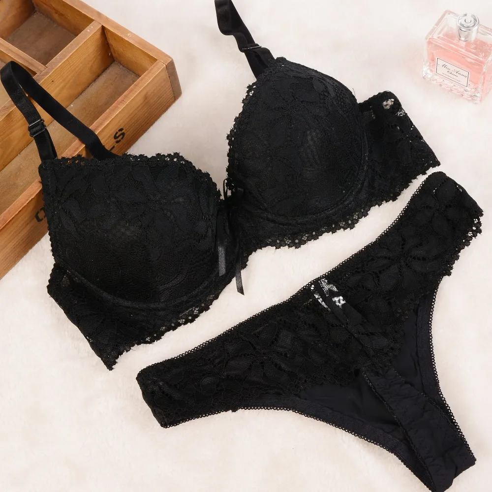 Lace Embroidery Bra Set Women Plus Size Push Up Underwear Set Bra and Panty Set 32 34 36 38 ABC Cup For Female 240812
