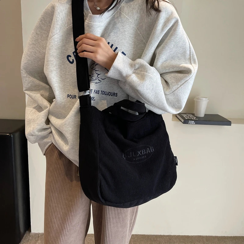 MOODS Corduroy Crossbody Bags For Women Embroidery Thread Large Capacity Shopping 2023 Winter Latest Fashion Shoulder Bag 240813