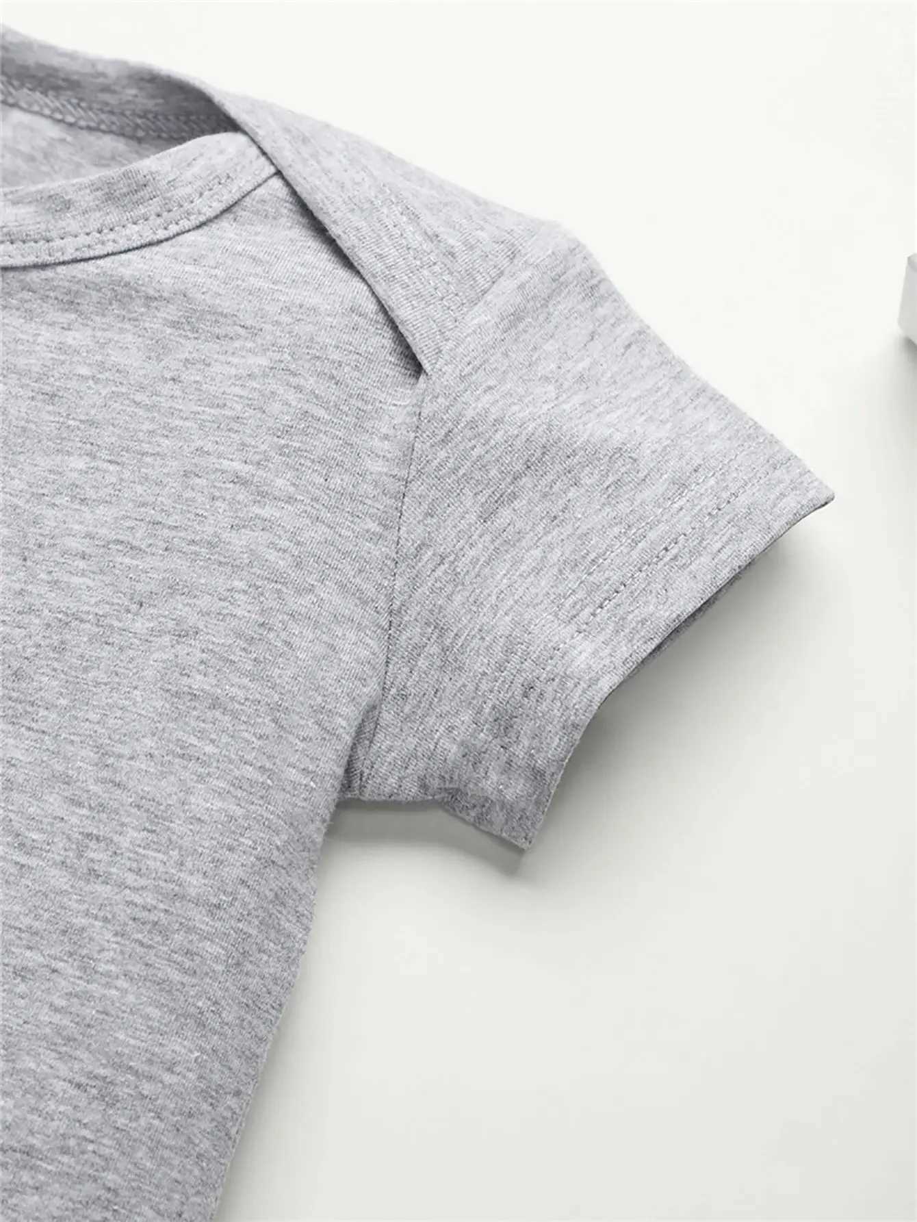 Summer Baby Onesie Funny Text Print Cute newborn boy and girl clothing Sleepwear Cotton short sleeved crew collar Family toddler jumpsuit W240812
