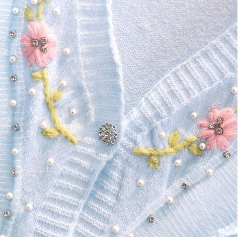 Vintage Floral Embroidery Knittsd Cardigan Women Autumn Sweet Fashion Sweater Coat Korean Preppy Style Lolita Lace Sweater Coat 240812