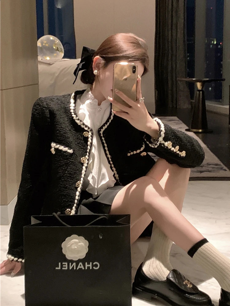 Zoki Japan Sweet Women Tweed Jacket Elegant Buttons Cropped Coat Casual O Neck All Match Female Long Sleeve Vintage Outwear 240812