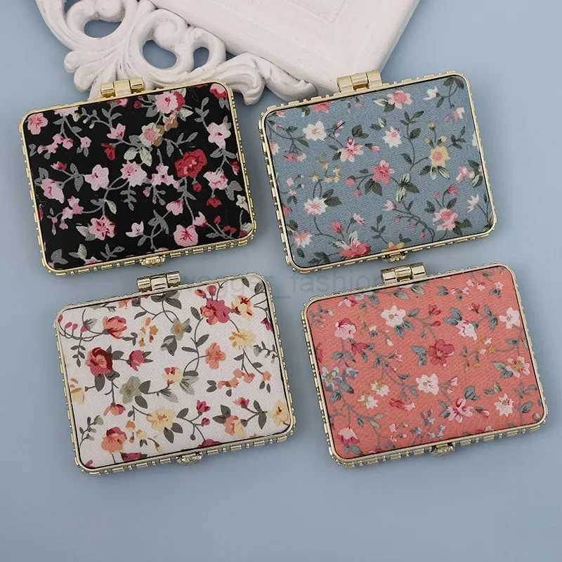 Mini Makeup Compact Pocket Floral Mirror Portable Two-side Folding Make Up Mirror Women Vintage Cosmetic Mirrors for GiftXJ240813
