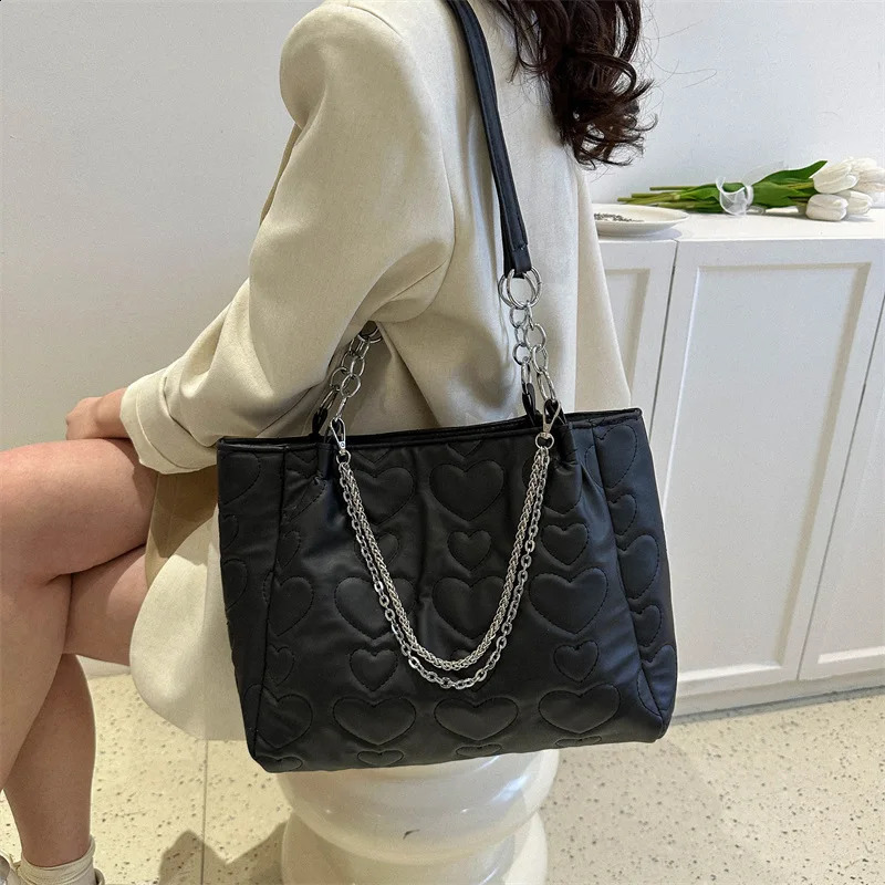 Peach Heart Chain Canvas Bag Women 2024 Fashion Sweet and Cute Tote Student Class Large Capacity 240812