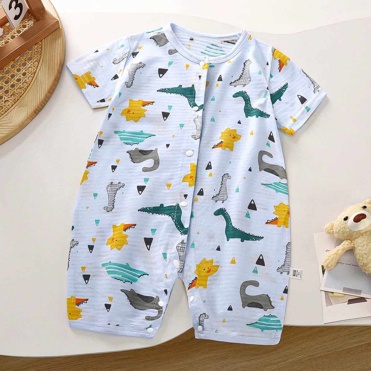 Summer Baby Onesie Pure Cotton New Style Romper Newborn Baby Short sleeved Thin open crotch crawling clothing Childrens clothing W240812
