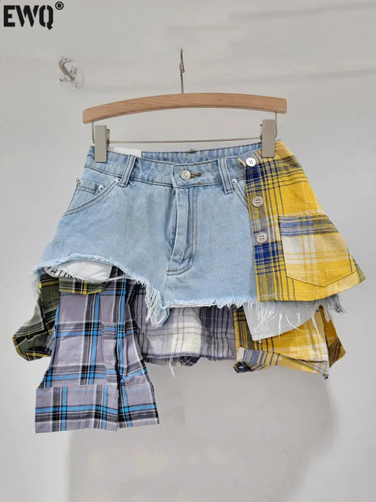 EWQ Contrast Color Patchwork Plaid Spliced High Waist A-line Denim Shorts Irregular Skirt For Women 2024 Spring Summer 16U8784 240812