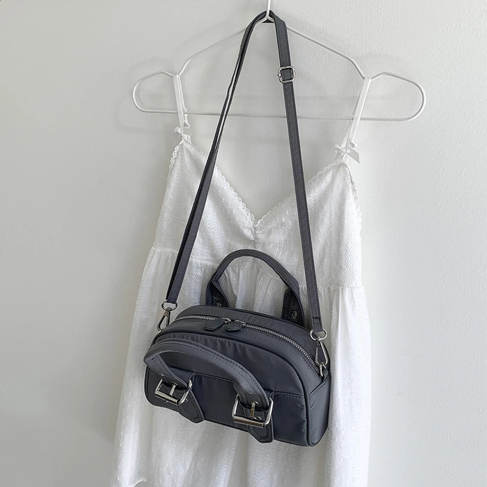 Casual nylon wallet and handbag fashionable mini Boston bag womens highquality shoulder cross body small phone flip clutch 240813
