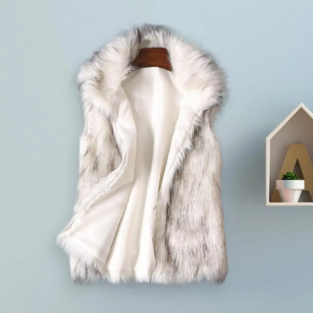 Fashion Women Vest Windproof Women Waistcoat Buttons Placket Winter Thickened Warm Faux Fur Vest Jacket Cold Resistant 240813