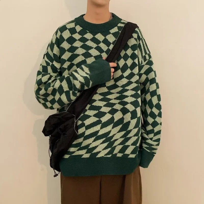 Cross border Autumn Winter Soft Supply Idle Style Loose Fit Bf Green Irregular Chessboard Knitted Top Sweater Jacket for Men 240812