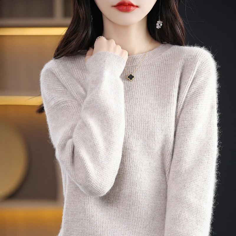 Knitted mink cashmere sweater for women Oneck zipper loose fit large long sleeved warm in autumn and winter 240812