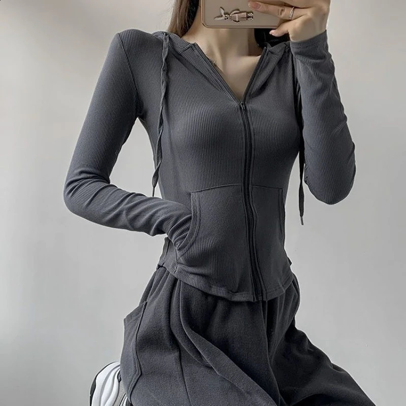 Zipper Hooded Women Solid Gray Long Sleeve Slim Fit Sudaderas Para Mujer Short Zip Up Sweatshirt American Vintage Coats Spring 240812