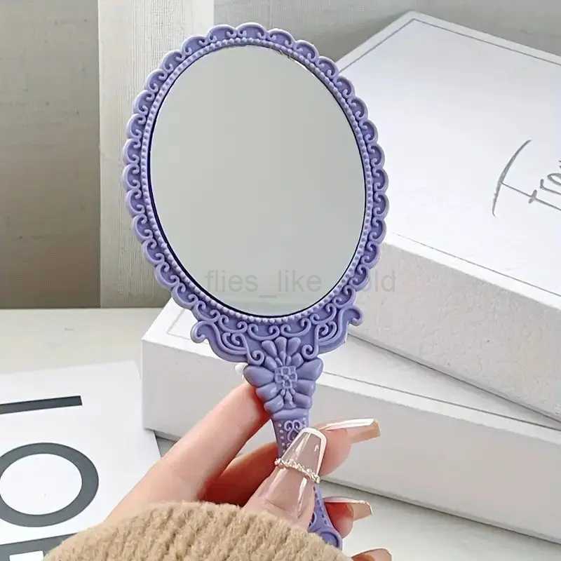 Retro handheld mirror cute handheld decorative mirror suitable for girls makeup embossed flowers portable antique travelers W240813