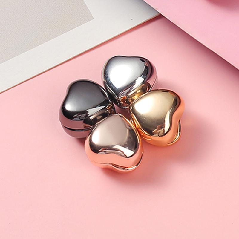 Heart magnetic button, scarf button, collar clip, magnetic suction button, brooch, scarf shawl, fixed, anti glare magnetic button