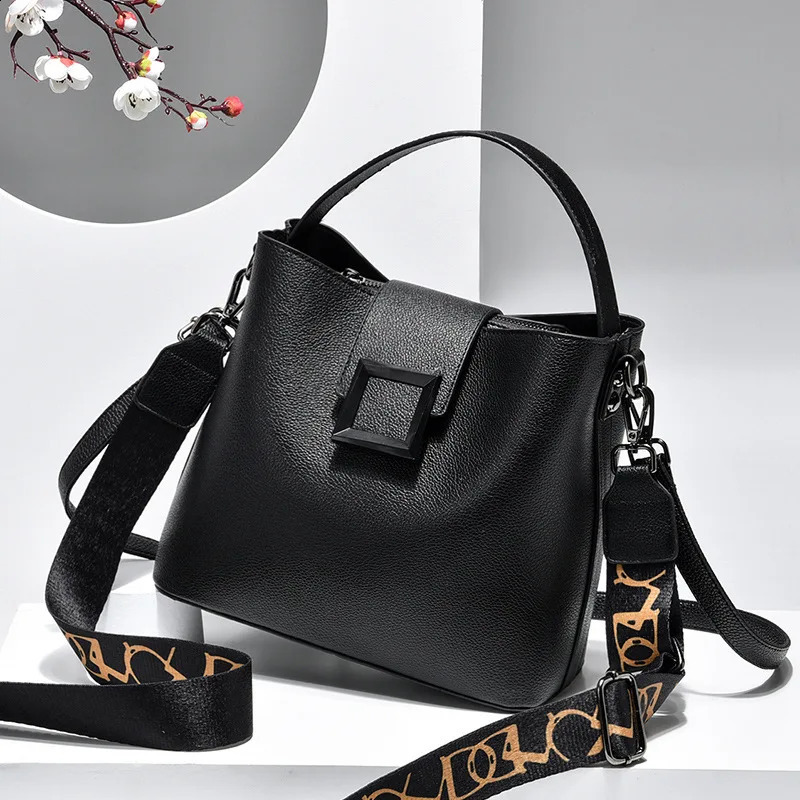 Fashion handbag highquality soft leather shoulder bucket bag womens cross body for highcapacity handbags Sac A Main 240813