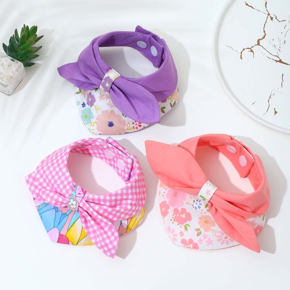 Pet drool scarves and cat scarves are suitable for small and medium-sized cats and dogs in all four seasons. The small and fresh bow collar is an exce