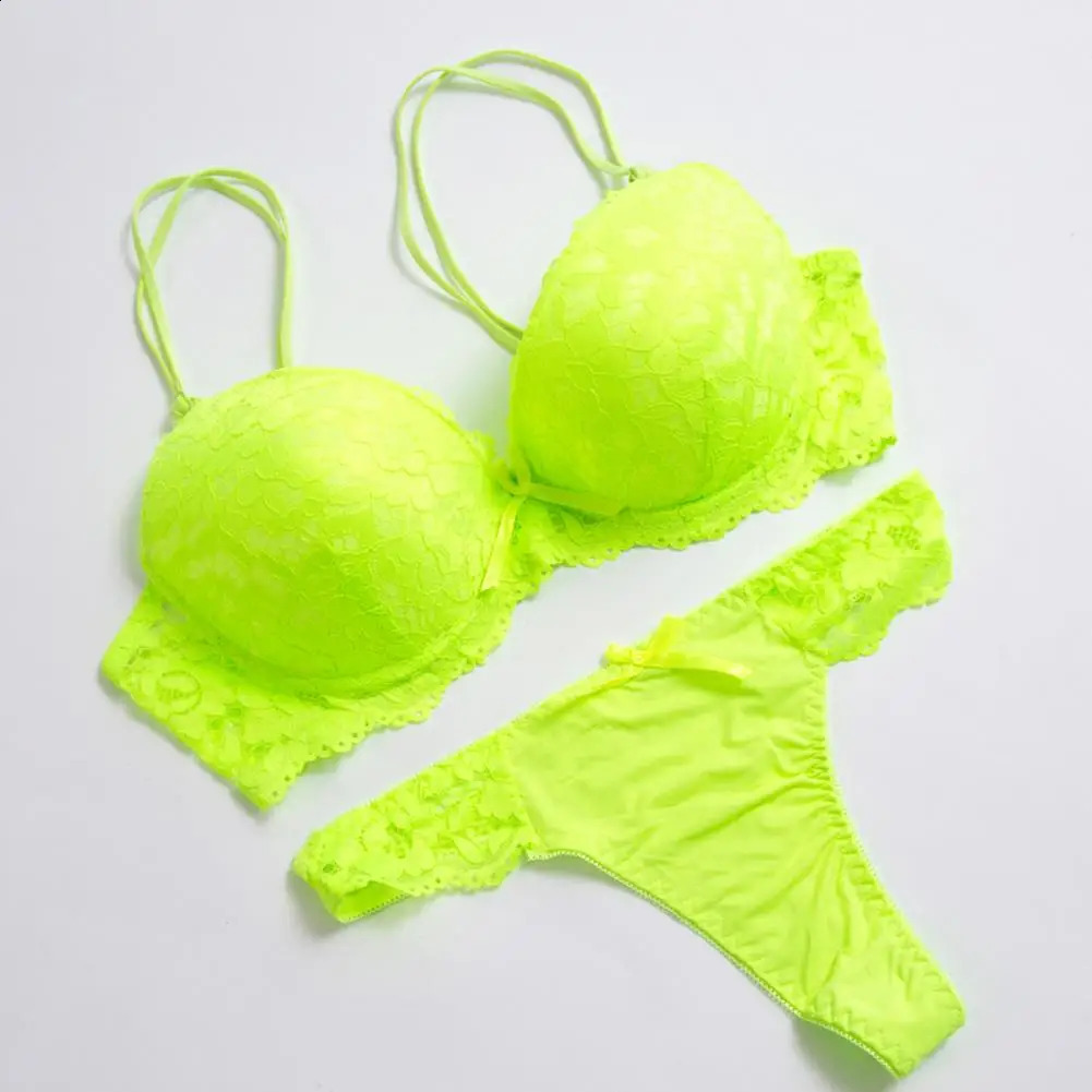 2 PcsSet Brassiere Brie Set Solid Color Removable Shoulder Strap Underwear Set Rear Double Row Buckle Decor Lace Bra Panty Set 240812