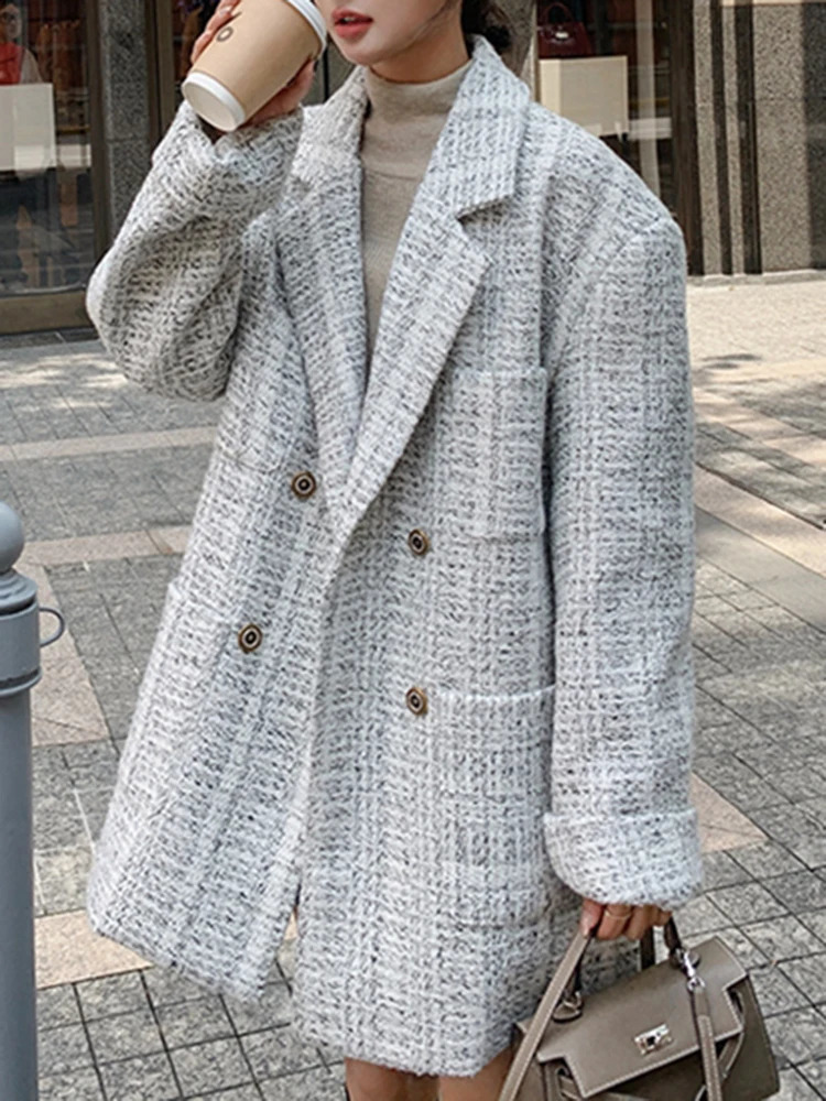 EAM White Tweed Big Size Long Blazer Women Lapel Long Sleeve Loose Fit Jacket Fashion Spring Autumn 30A2119 240812