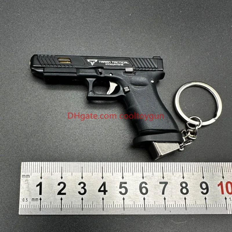 1:3 G34TTI Toy Gun Semi Alloy Model Disassemble Portable Mini Metal Keychain Look Real Movie Prop Collection Pendant Birthday Gifts for Chlidren Adult