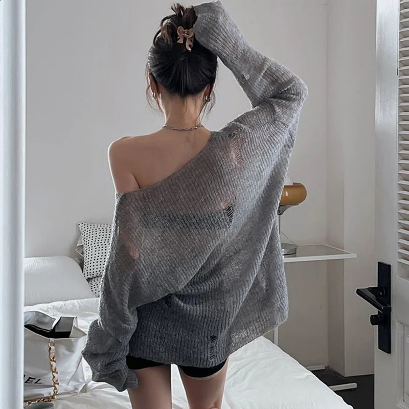 Oversized Hollow Out Knit Sweaters Women Harajuku Streetwear Long Sleeve Round Neck Pullover Tops Woman Y2K Loose Hole Jumpers 240812