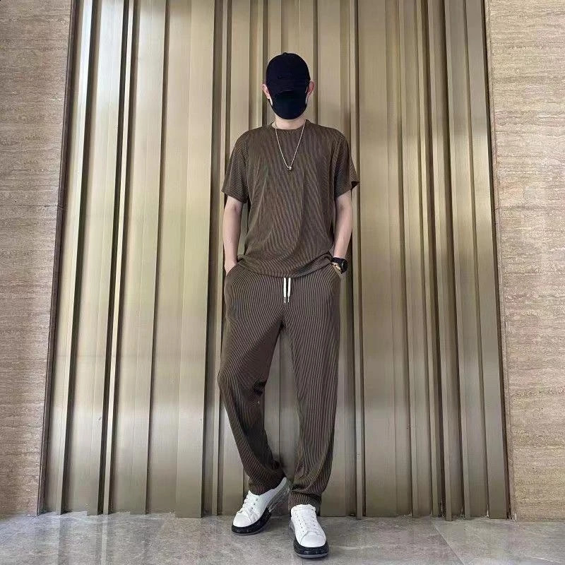 Elastic brown Tshirt mens pants set smooth cool twopiece short sleeved quarter 240812