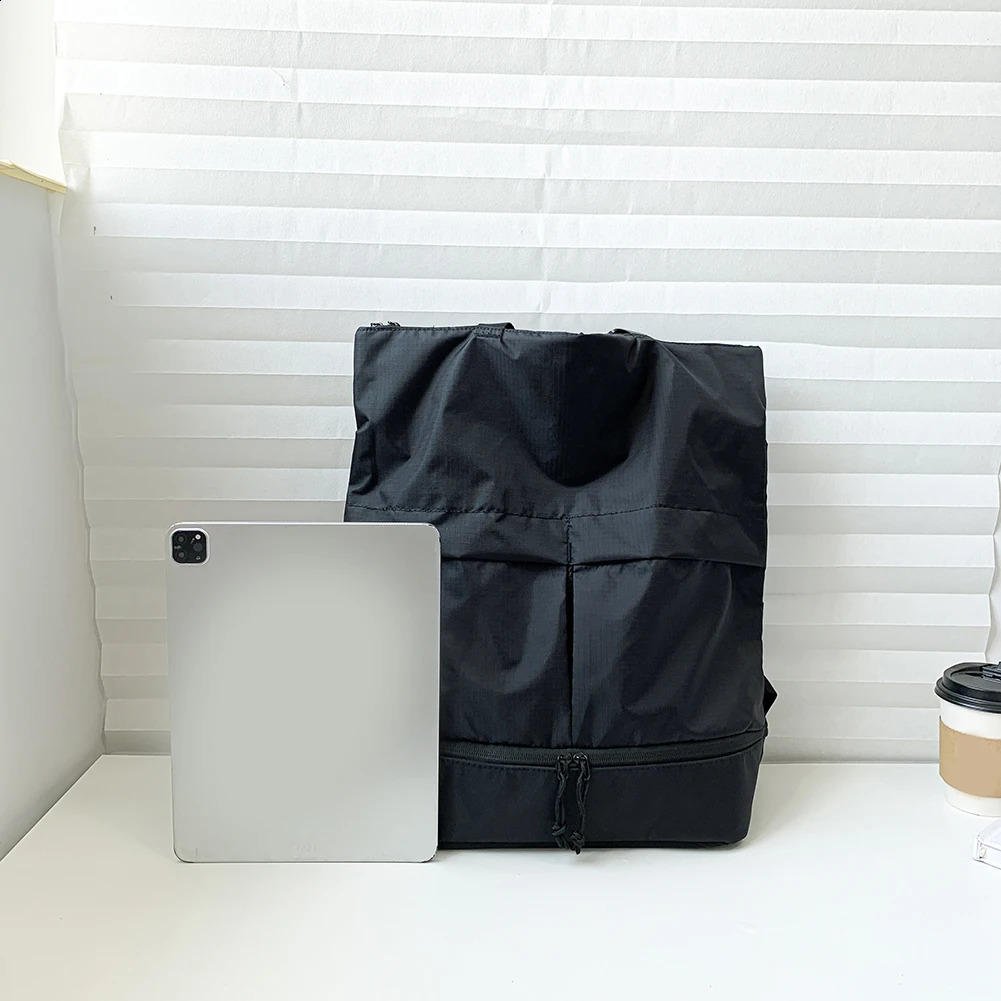 Unisex backpack large capacity student nylon waterproof womens fashionable portable casual handbag 240813