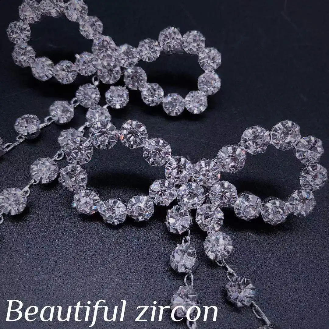Fashion Womens Rhinestone Bow Earrings Sparkling Crystal Zircon Pendant Earrings Bridal Wedding Jewelry Party Gift Earrings 240810