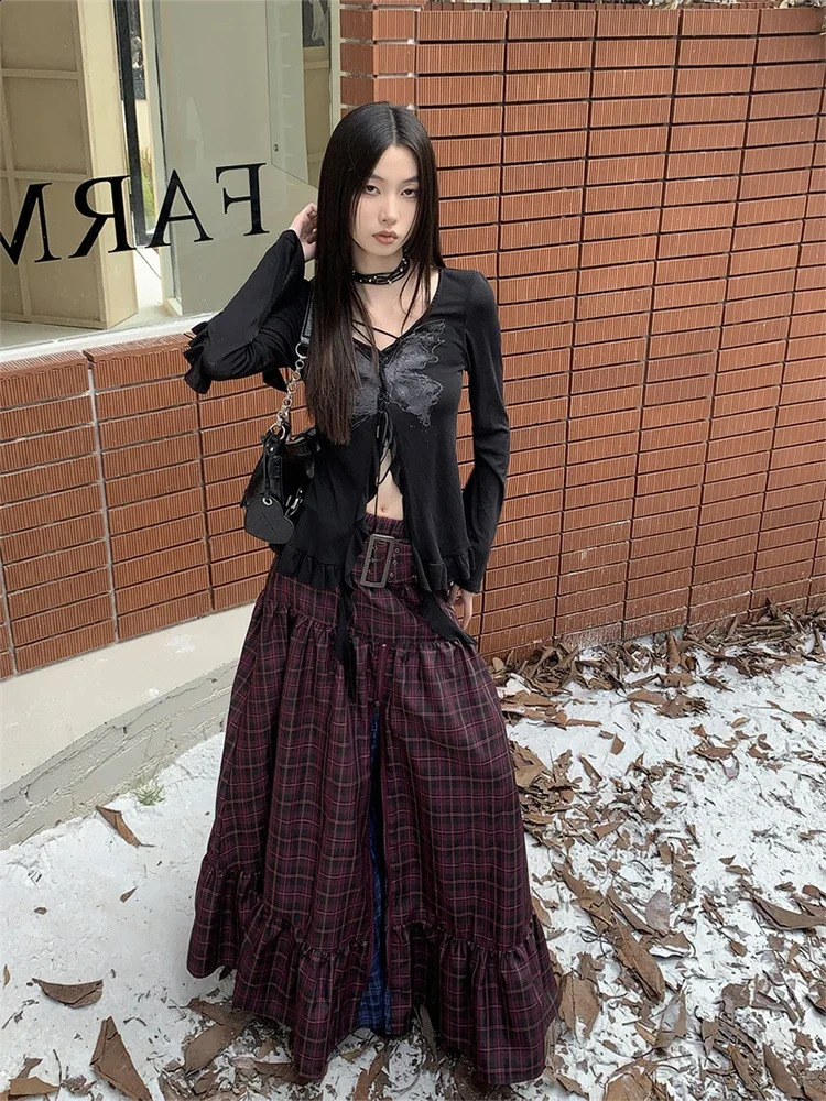 Womens Plaid A-line Long Skirt Vintage Y2k Skirt Harajuku Korean Streetwear Fashion A-line Skirts Emo 2000s Trashy Clothes 240812