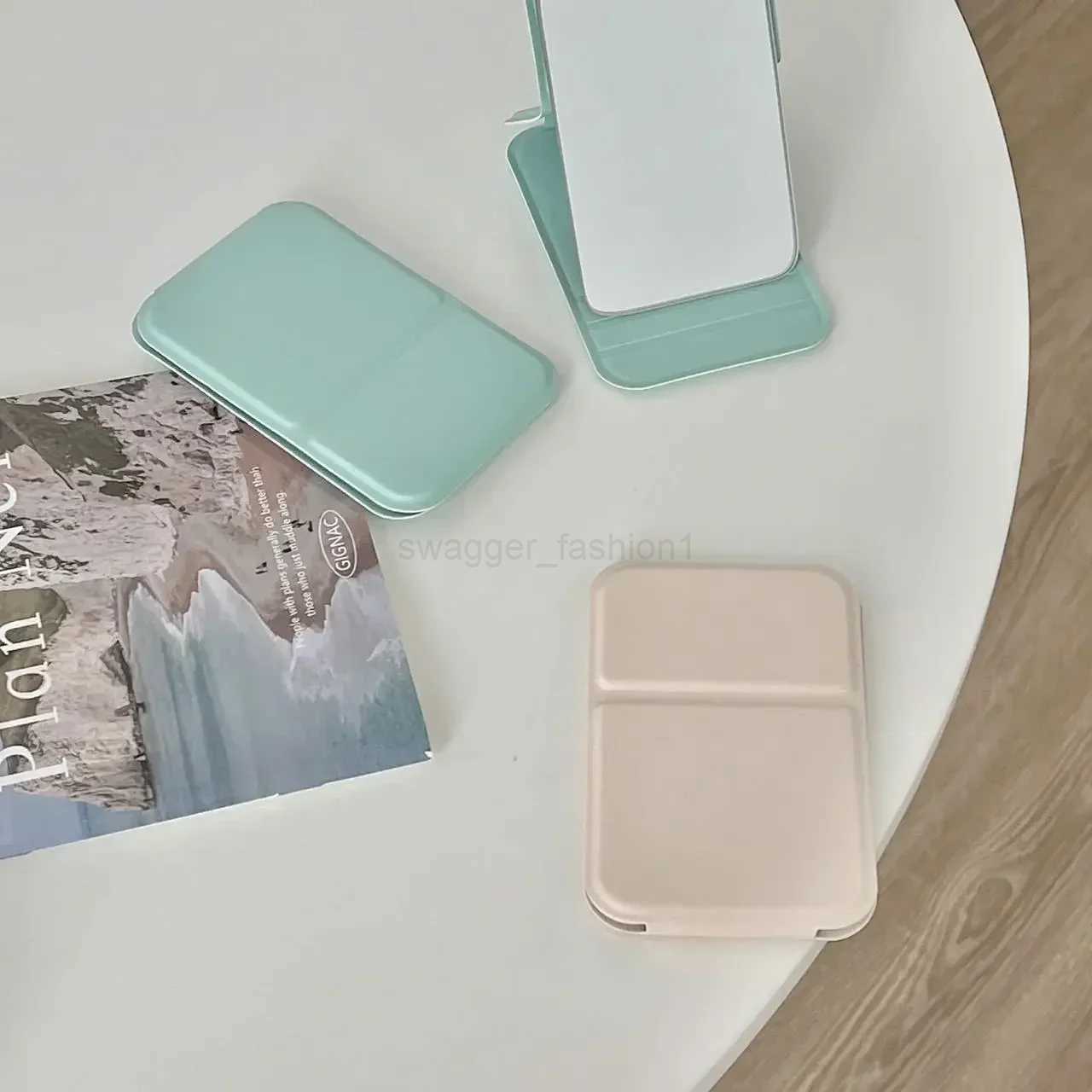 Desktop Makeup Mirror Solid Color PU Leather Simple Portable Handheld Makeup Mirror Foldable Student Compact Cute Pocket MirrorXJ240813