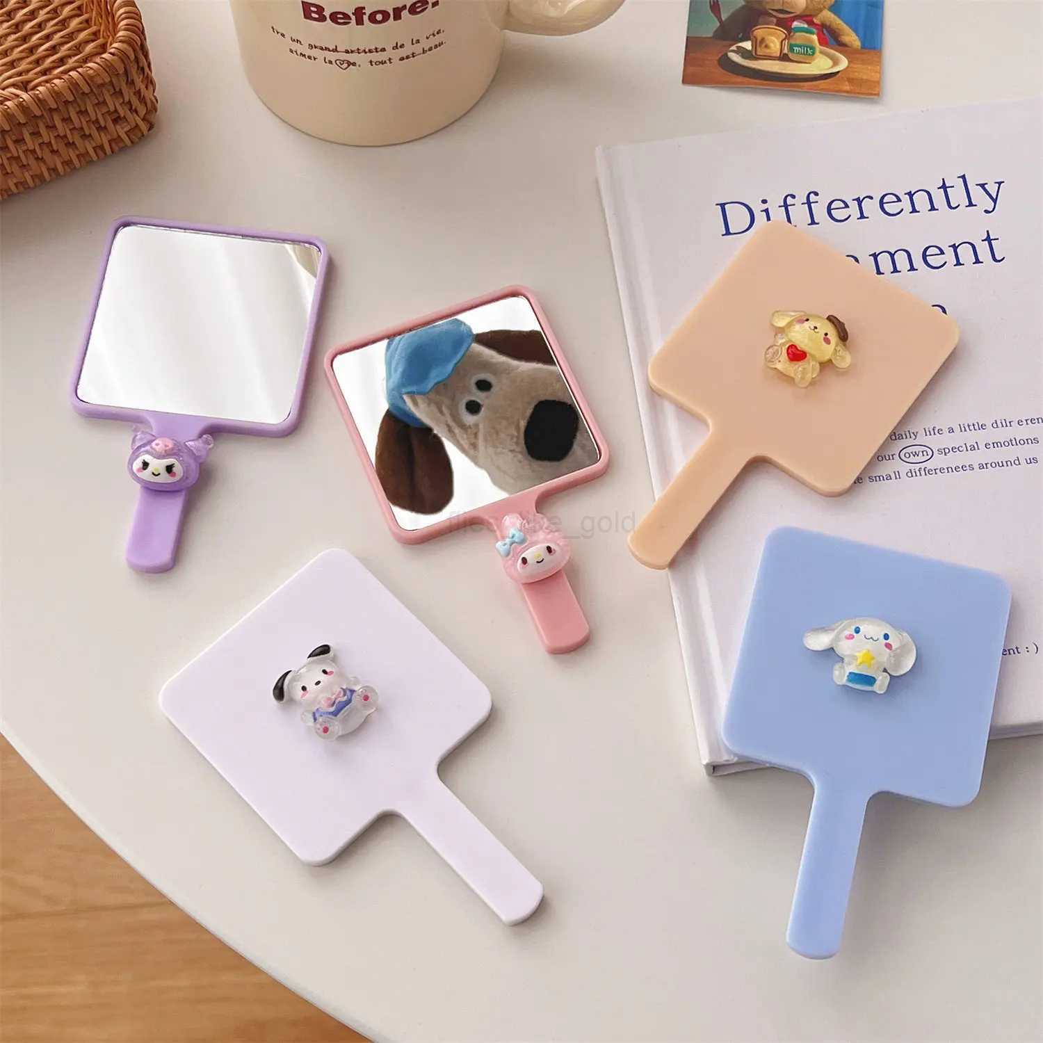 Makeup mirror handheld makeup mirror cartoon square makeup mirror with handheld mirror mini portable mirror W240813