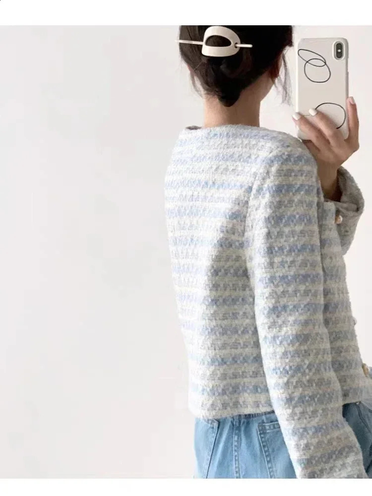 Loose Coat Outwear Women Elegant Tweed Cardigan Short Coat With Pocket Single Breasted Jacket For Women Autumn Winter 240812
